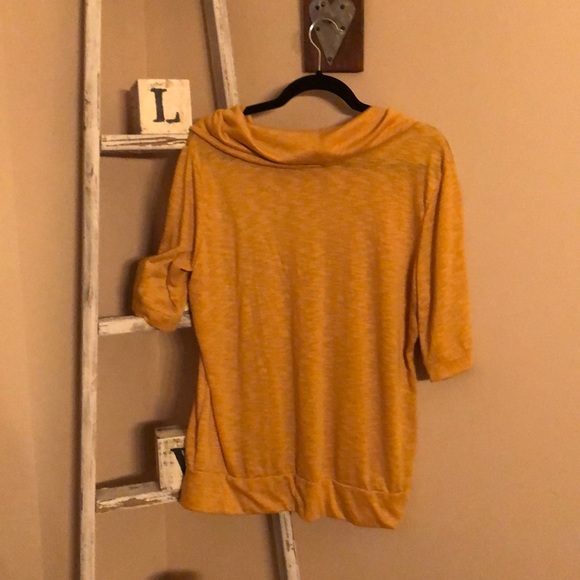 Shirt - Picture 3 of 5